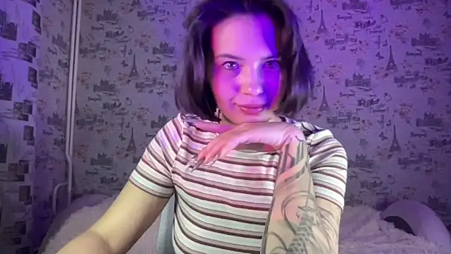 Snapshot of Just_Scarlet_ chatting on 10-18-25, 11:55 Just Scarlet online show from 10-18-25, 11:55