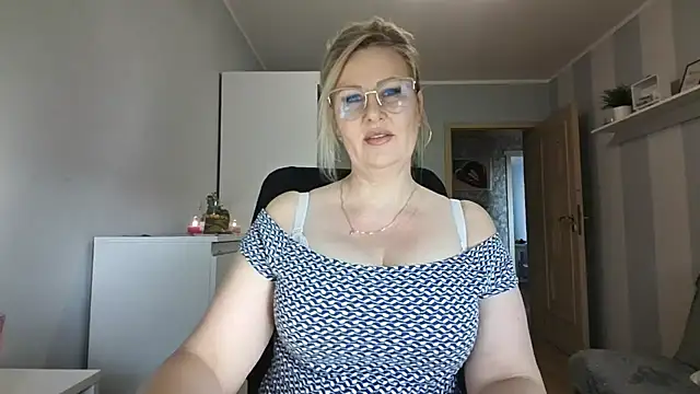 DianaLive online show from 02-26-26, 09:19