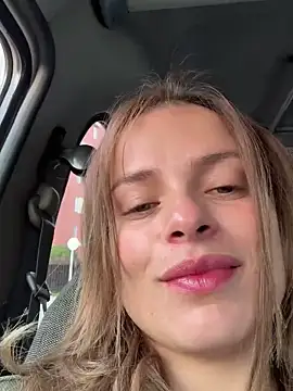 Snapshot of gynna_kimera chatting on 03-13-25, 10:54 gynna kimera online show from 03-13-25, 10:54