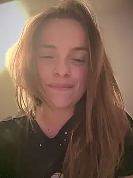 Snapshot of gynna_kimera chatting on 09-11-25, 03:06 gynna kimera online show from 09-11-25, 03:06