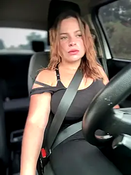 Snapshot of gynna_kimera chatting on 10-17-25, 12:19 gynna kimera online show from 10-17-25, 12:19