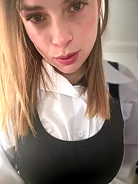 Snapshot of gynna_kimera chatting on 11-10-25, 04:28 gynna kimera online show from 11-10-25, 04:28