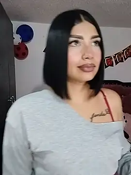Snapshot of Kylie_brazt chatting on 07-01-26, 04:03 Kylie brazt online show from 07-01-26, 04:03