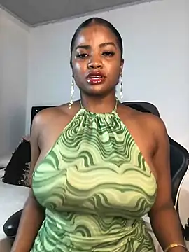 Snapshot of ValerieBlakee chatting on 06-01-26, 10:11 ValerieBlakee online show from 06-01-26, 10:11
