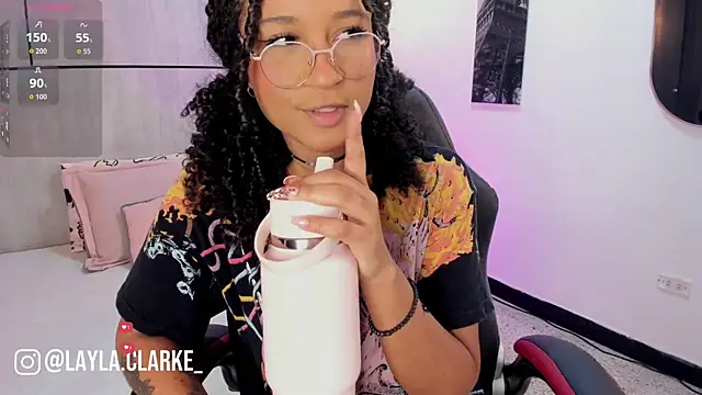 Layla Clarke online show from 03-25-26, 03:45