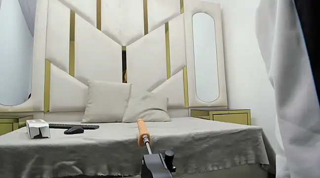 Snapshot of Kendall_6669 chatting on 02-27-25, 12:45 Kendall 6669 online show from 02-27-25, 12:45