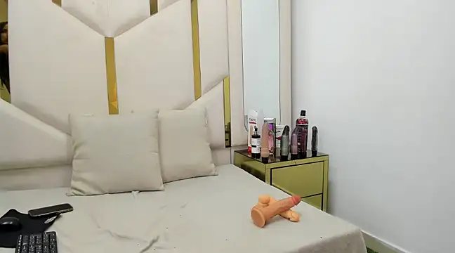 Snapshot of Kendall_6669 chatting on 02-28-25, 06:41 Kendall 6669 online show from 02-28-25, 06:41