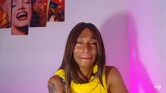 red veltet online show from 10-04-25, 03:10