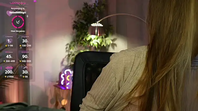 Snapshot of luna_joy_ chatting on 10-05-25, 02:59 luna joy online show from 10-05-25, 02:59