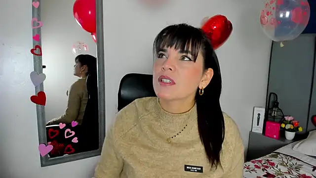 laura hotties online show from 02-17-26, 12:45