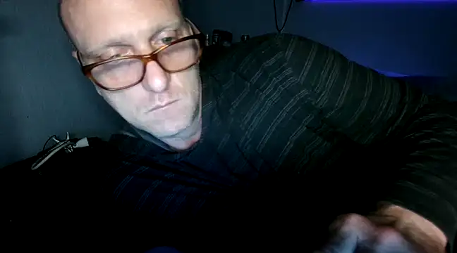 Snapshot of PornStro921 chatting on 03-08-25, 02:40 PornStro921 online show from 03-08-25, 02:40