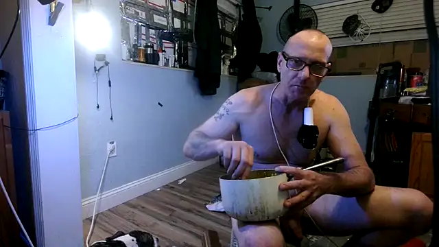 Snapshot of PornStro921 chatting on 10-15-25, 09:31 PornStro921 online show from 10-15-25, 09:31