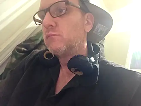 Snapshot of PornStro921 chatting on 02-14-26, 01:30 PornStro921 online show from 02-14-26, 01:30