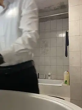 rogerdik76 online show from 04-14-26, 06:52