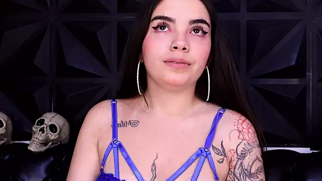 DaphneGlas online show from 10-21-25, 01:01