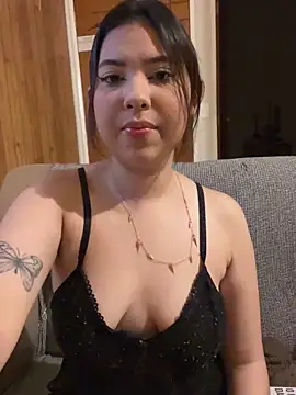 KiaraCut online show from 04-07-26, 10:09