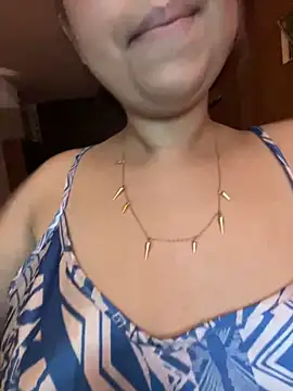 KiaraCut online show from 04-08-26, 10:32