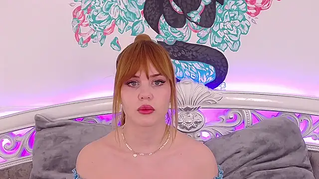 Snapshot of IvyAngel chatting on 03-17-25, 12:52 IvyAngel online show from 03-17-25, 12:52