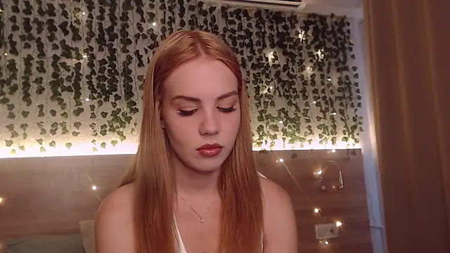 Snapshot of IvyAngel chatting on 07-18-26, 03:05 IvyAngel online show from 07-18-26, 03:05