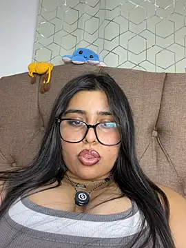 Snapshot of virginbrunette99 chatting on 06-20-26, 04:48 virginbrunette99 online show from 06-20-26, 04:48