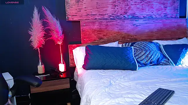 Bella williamss  online show from 03-05-25, 08:32