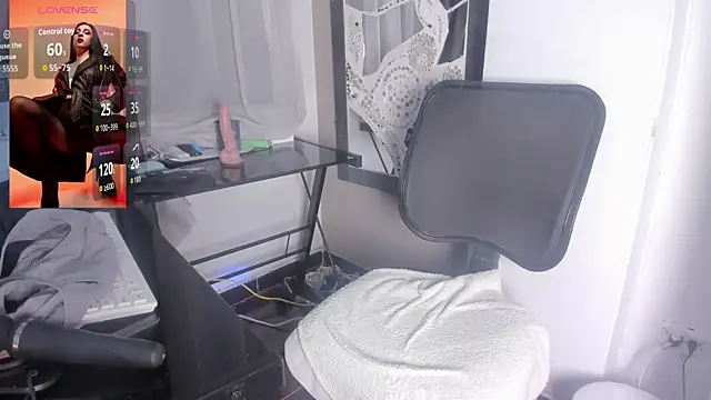 Bella williamss  online show from 05-23-26, 08:29