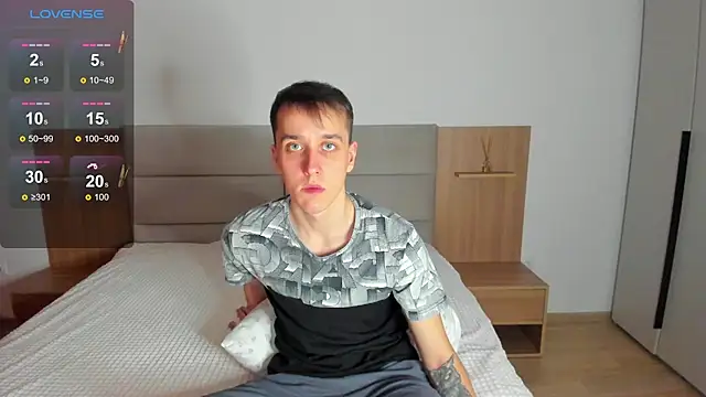 Snapshot of your_super_hero chatting on 02-24-25, 03:20 your super hero online show from 02-24-25, 03:20