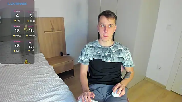 Snapshot of your_super_hero chatting on 02-25-25, 03:42 your super hero online show from 02-25-25, 03:42