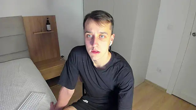 Snapshot of your_super_hero chatting on 03-02-25, 03:27 your super hero online show from 03-02-25, 03:27