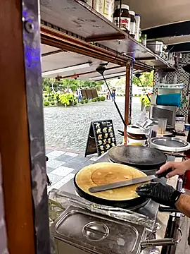 Snapshot of Mike8523 chatting on 09-16-25, 03:13 Mike8523 online show from 09-16-25, 03:13