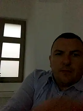 Snapshot of Mike8523 chatting on 10-20-25, 04:35 Mike8523 online show from 10-20-25, 04:35