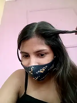 heena-3678 online show from 11-26-25, 10:05