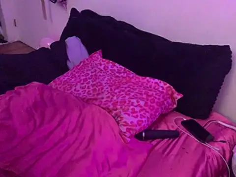 ChrryFoxx online show from 02-14-26, 11:51