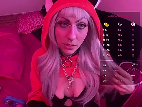 Snapshot of ChrryFoxx chatting on 05-15-26, 11:06 ChrryFoxx online show from 05-15-26, 11:06