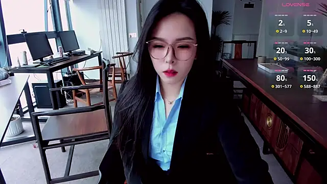 Snapshot of xixiya888 chatting on 11-10-25, 12:09 xixiya888 online show from 11-10-25, 12:09