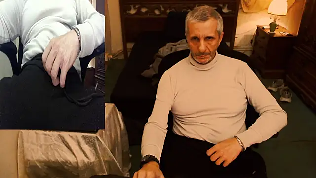 Snapshot of maxdaddy690 chatting on 10-14-25, 09:48 maxdaddy690 online show from 10-14-25, 09:48