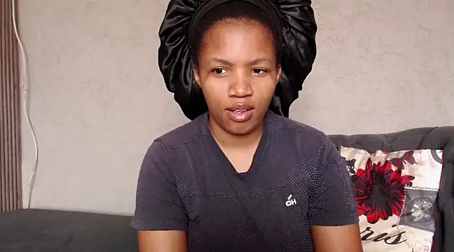 xMiAmor online show from 03-18-25, 08:25