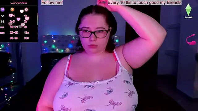 Snapshot of Lily_lu_one chatting on 10-04-25, 10:08 Lily lu one online show from 10-04-25, 10:08