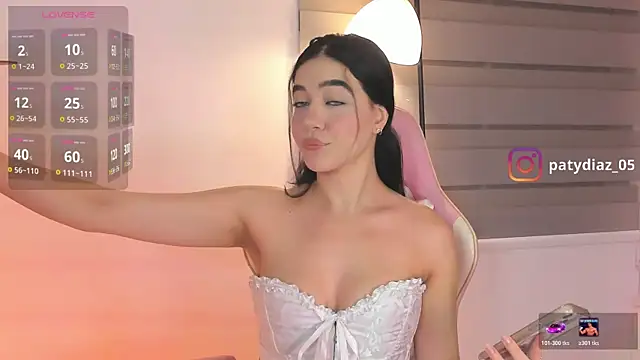 MiiaParker6972 online show from 05-18-26, 11:54
