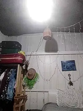 Fellyna online show from 09-18-25, 03:03