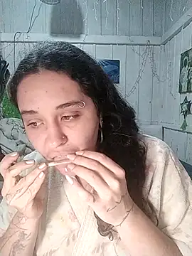 Fellyna online show from 10-19-25, 03:45