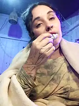 Fellyna online show from 11-08-25, 04:23