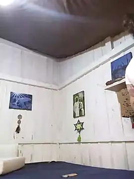 Fellyna online show from 11-17-25, 05:08