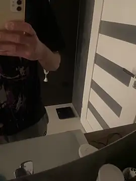 gryzoon online show from 11-22-25, 01:48