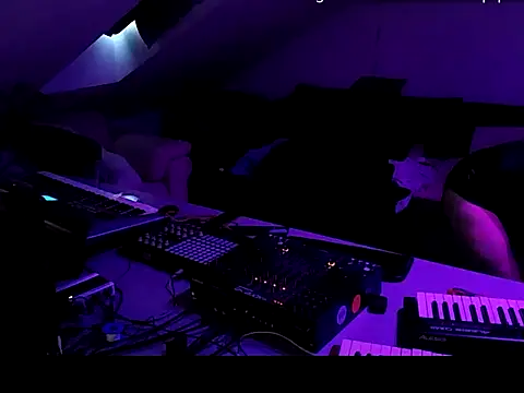 gryzoon online show from 06-26-26, 02:49