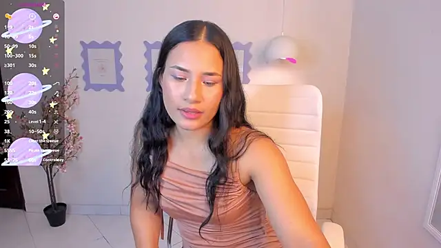 Snapshot of emily_kim chatting on 03-11-25, 05:05 emily kim online show from 03-11-25, 05:05