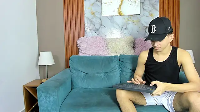 KING OFF BOYS online show from 04-17-26, 01:36