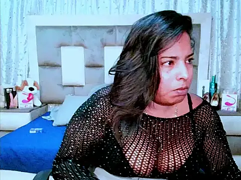 Snapshot of indiantopaz694u chatting on 03-15-25, 04:13 indiantopaz694u online show from 03-15-25, 04:13