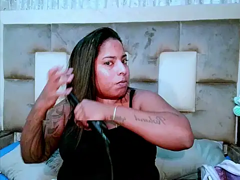 Snapshot of indiantopaz694u chatting on 03-20-25, 04:29 indiantopaz694u online show from 03-20-25, 04:29