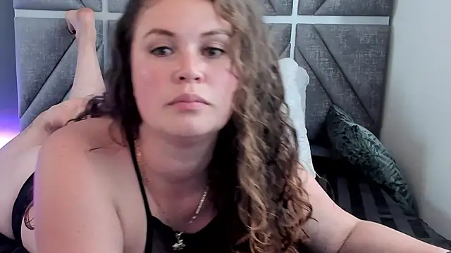 Snapshot of Anaise_latif chatting on 03-17-25, 11:31 Anaise latif online show from 03-17-25, 11:31